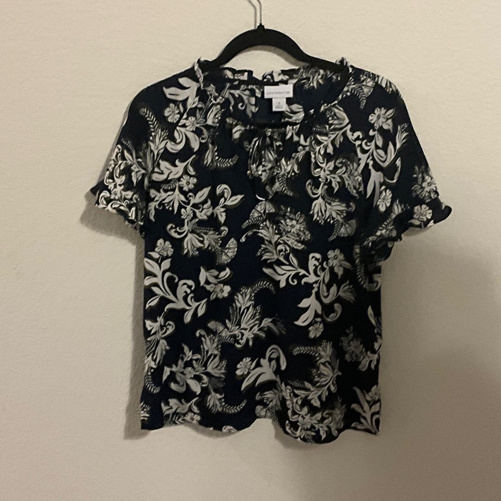 Liz Claiborne Black and White Floral Blouse